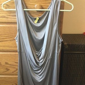 ⭐️FINAL CALL /DONATING SOON - Ann Taylor Sleeveless Scoop Neck Blouse